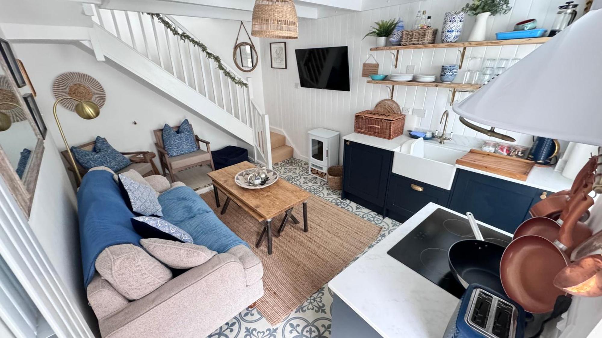 Apartment Smugglers Hideaway: Charming Fisherman's With Harbour View
