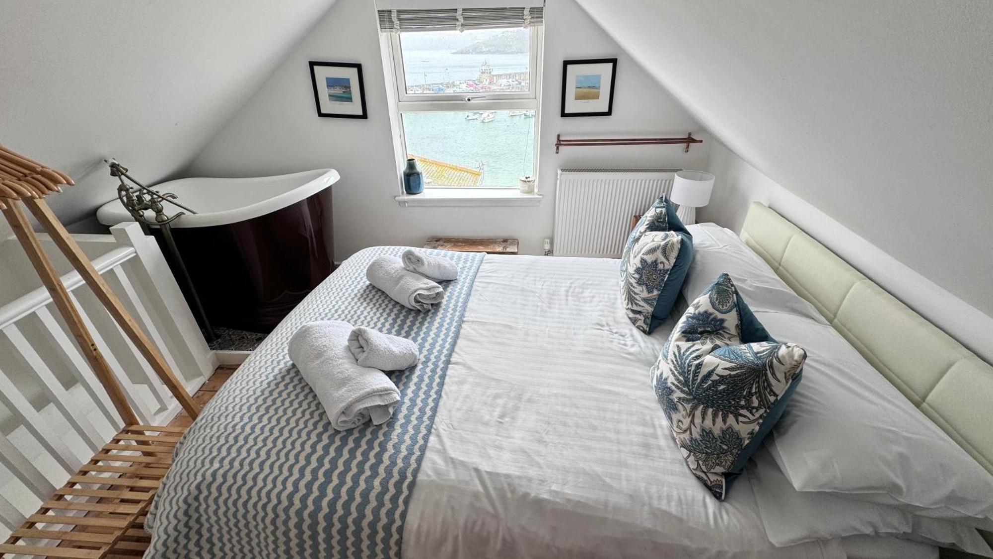 Apartment Smugglers Hideaway: Charming Fisherman's With Harbour View *